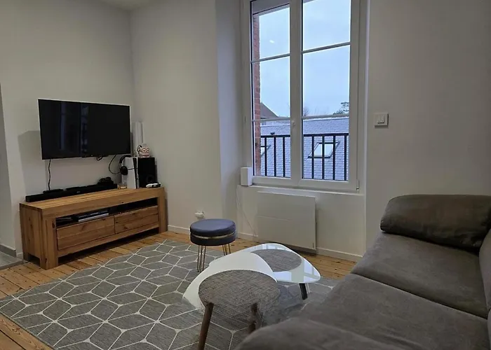 Recent En Bord De Appartement *